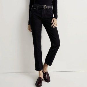 Mid-rise cropped black jeans
